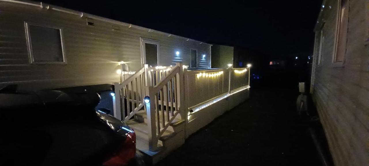 I & K Static Caravan Hire Sited On Winkups Towyn North Wales With Free Wi-Fi And Netflix Kinmel Bay Exterior foto